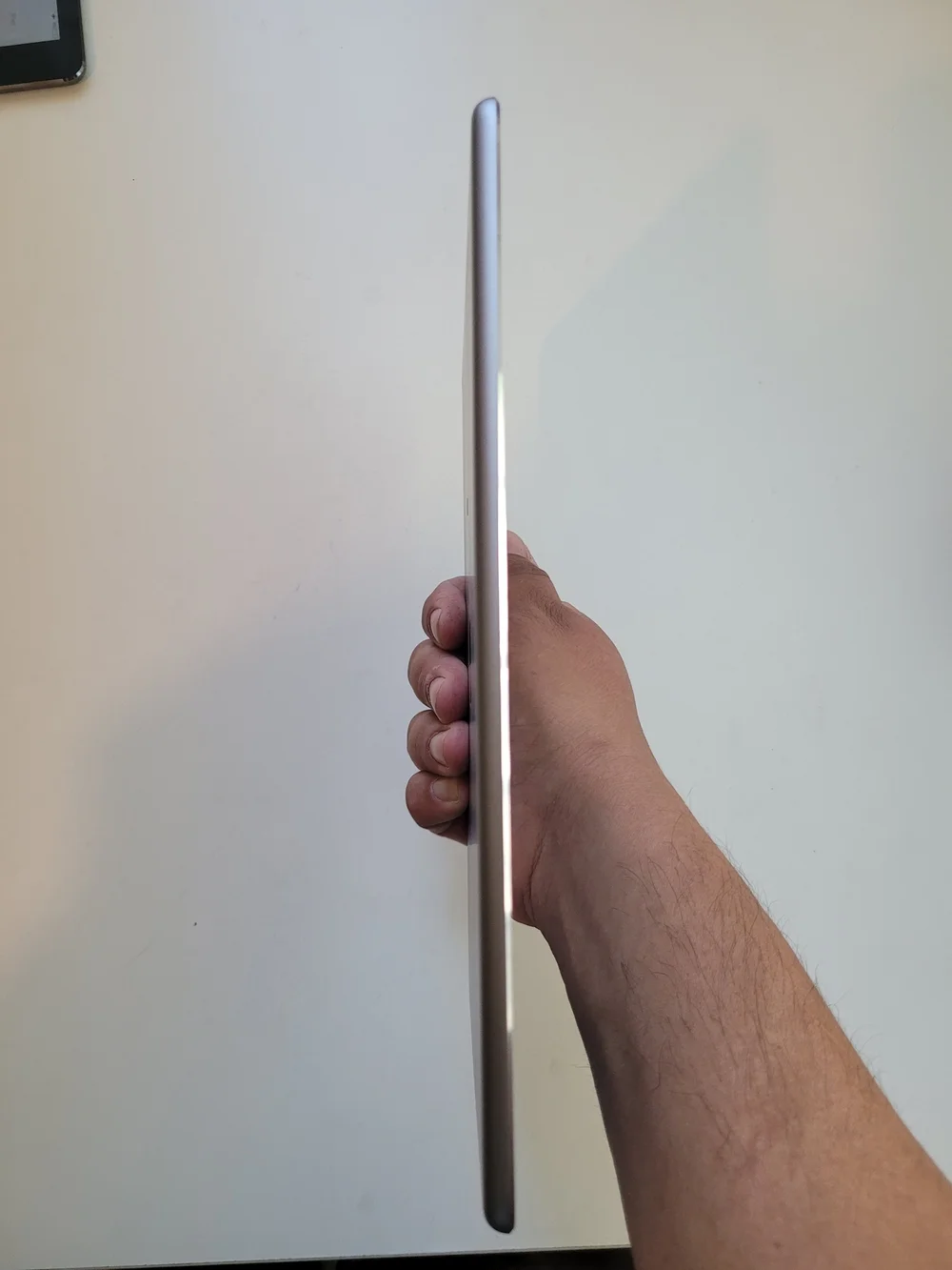 Apple iPad Air 2nd Gen Cellular Black Used **AJ**